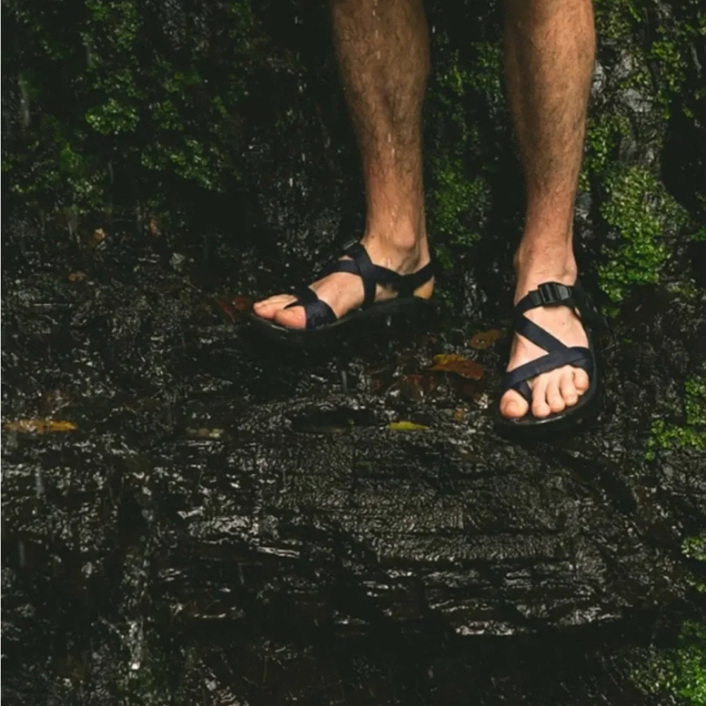 Chaco Diamond Stealth Sandals Mens Size 10